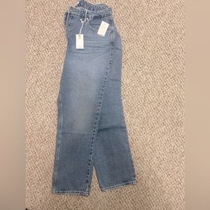 NWT GOOD AMERICAN “GOOD ICONIC” JEANS